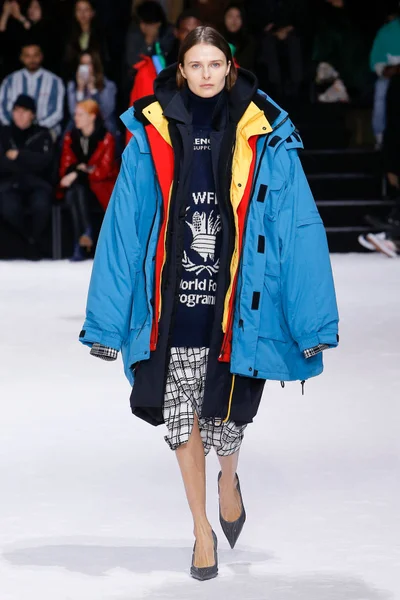 Look 67